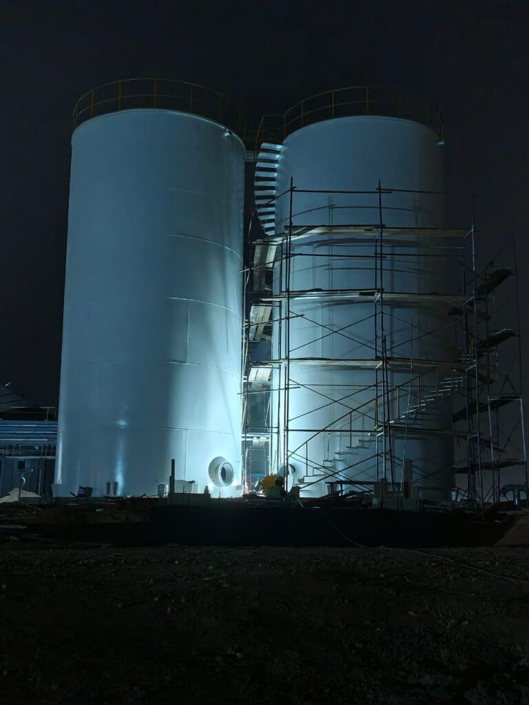 خزانات الحديد